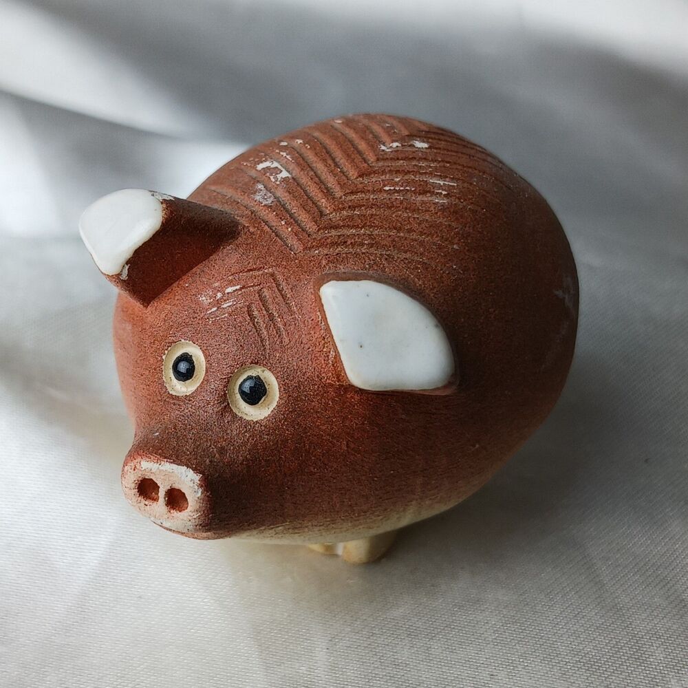 Vintage Artesania Rinconada Art Pottery Hand Crafted Clay Figurine-PIG